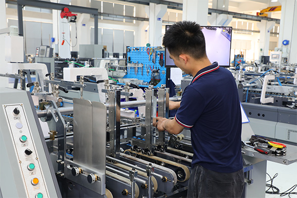 塑料轉向紙盒趨勢，糊盒機帶來了什么商業(yè)機遇